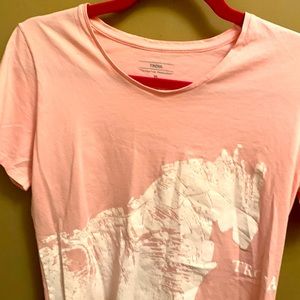 Pink Teoia t-shirt very good condition. Only wore once.